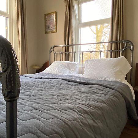 拉伦De Viersprong住宿加早餐旅馆 外观 照片